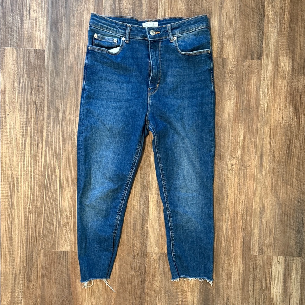 Zara Woman Distressed Jeans
